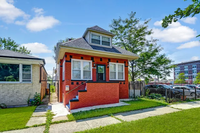 front view of house with a yard