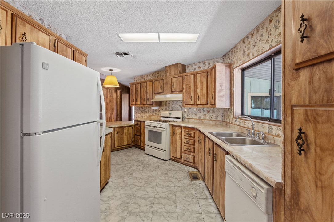 5563 Petaca Road Las Vegas, NV 89122 - Photo 5 of 27