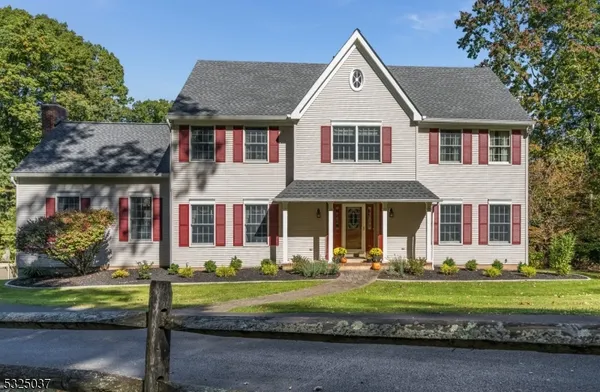 $799,900 | 73 Old Mountain Road, Lebanon, NJ 08833