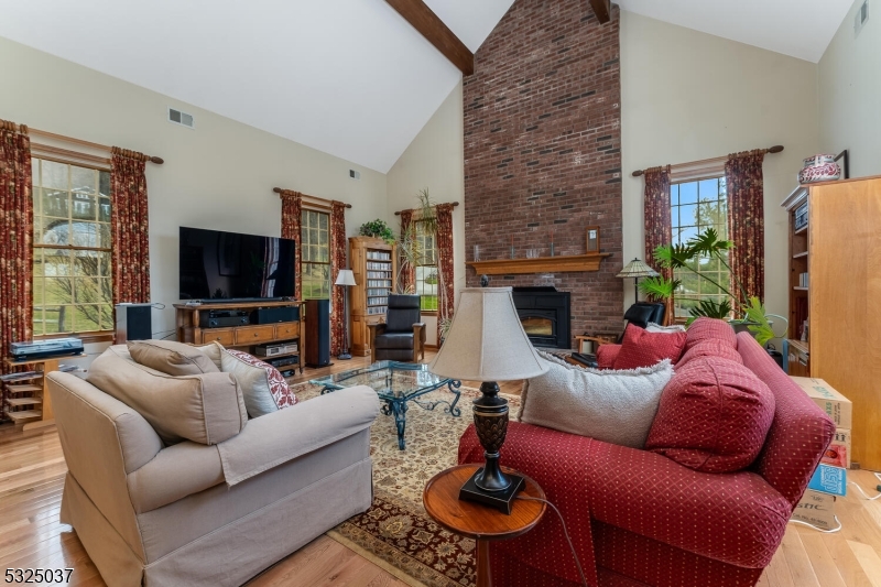 73 Old Mountain Road Lebanon, NJ 08833 - Photo 19 of 42