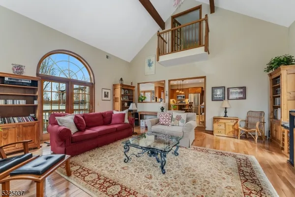 $799,900 | 73 Old Mountain Road, Lebanon, NJ 08833