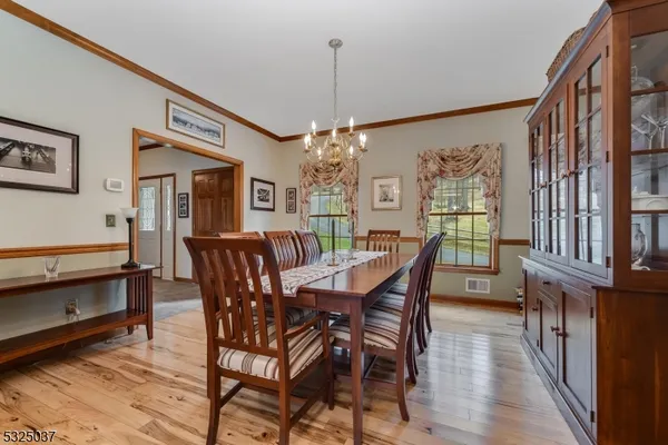 $799,900 | 73 Old Mountain Road, Lebanon, NJ 08833