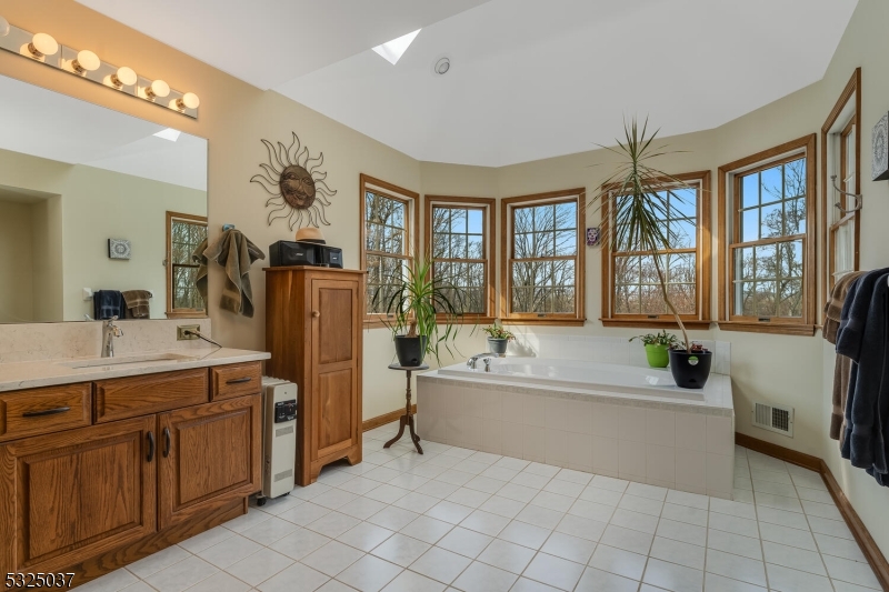 73 Old Mountain Road Lebanon, NJ 08833 - Photo 31 of 42