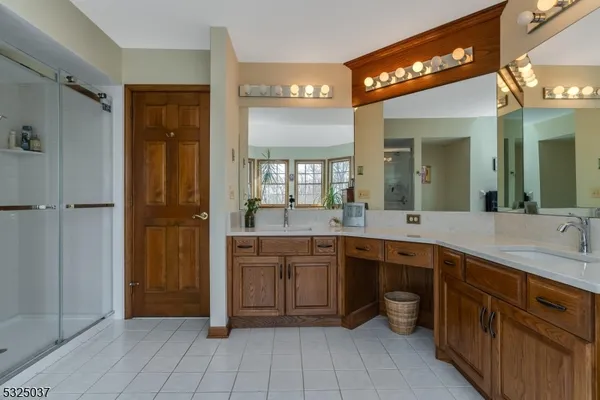 $799,900 | 73 Old Mountain Road, Lebanon, NJ 08833