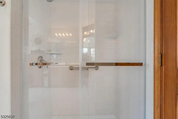 $799,900 | 73 Old Mountain Road, Lebanon, NJ 08833
