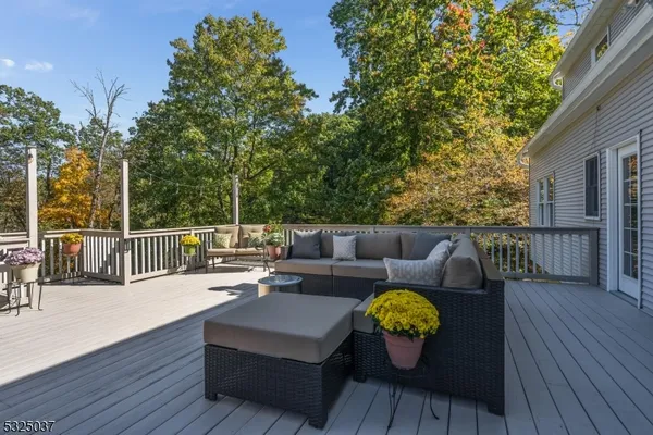 $799,900 | 73 Old Mountain Road, Lebanon, NJ 08833