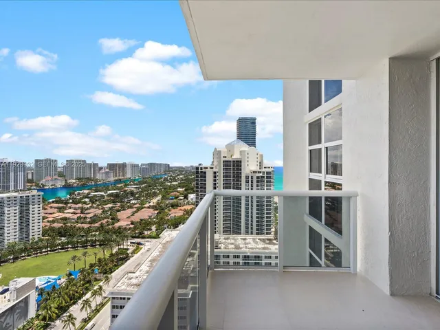 $1,975,000 | 19111 Collins Avenue, Unit 2503, Sunny Isles Beach, FL 33160
