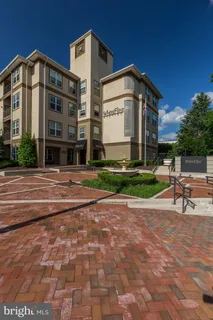$2,100 | 11800 Old Georgetown Road, Unit 1538, North Bethesda, MD 20852
