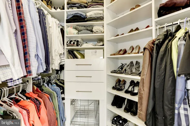 $2,100 | 11800 Old Georgetown Road, Unit 1538, North Bethesda, MD 20852