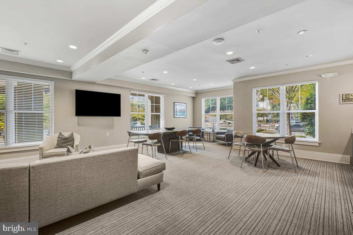 11800 Old Georgetown Road, Unit 1538 North Bethesda, MD 20852 - Photo 3 of 23 Community Room