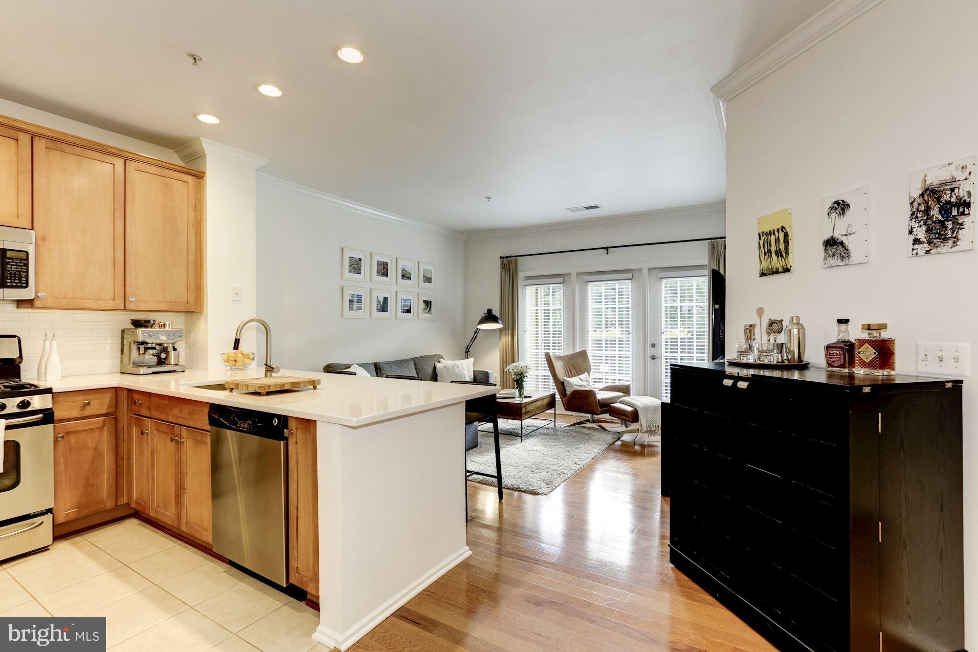 11800 Old Georgetown Road, Unit 1538 North Bethesda, MD 20852 - Photo 10 of 23 Kitchen
