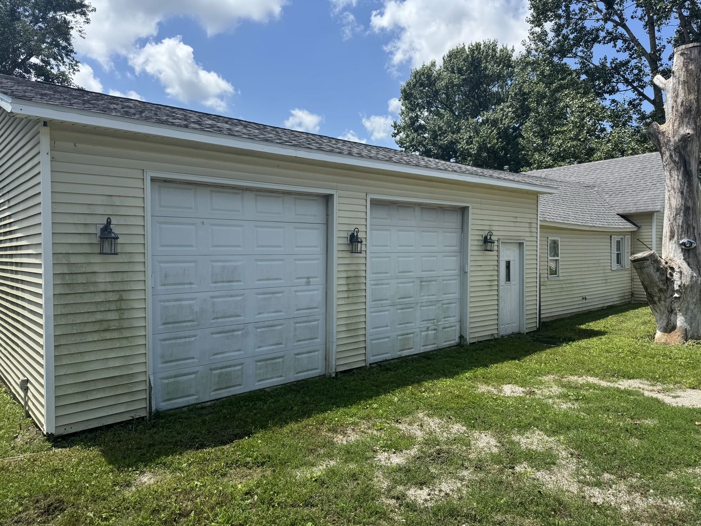 320 North Walnut Street Arthur, IL 61911 - Photo 3 of 4