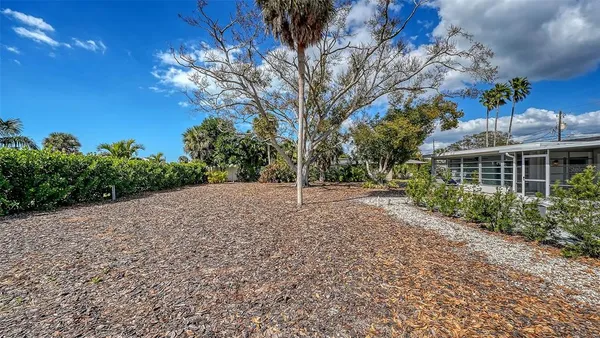 $515,350 | 447 North Shore Drive, Osprey, FL 34229