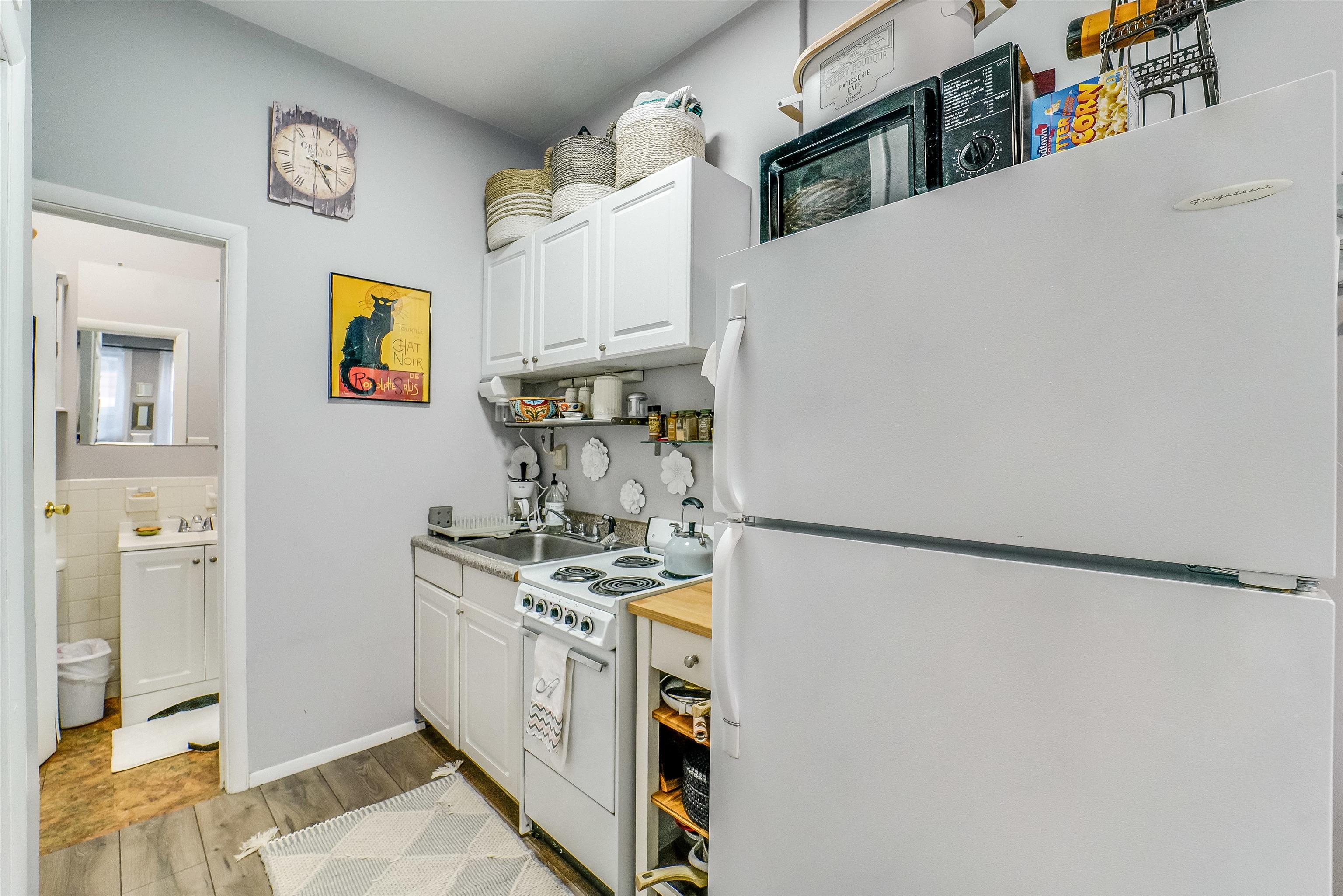 320 Jefferson Street, Unit 1RF Hoboken, NJ 07030 - Photo 6 of 11