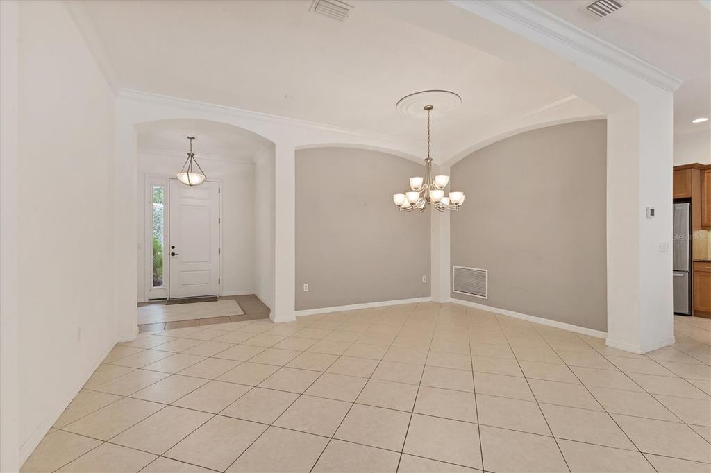 7236 Lismore Court Lakewood Ranch, FL 34202 - Photo 5 of 26