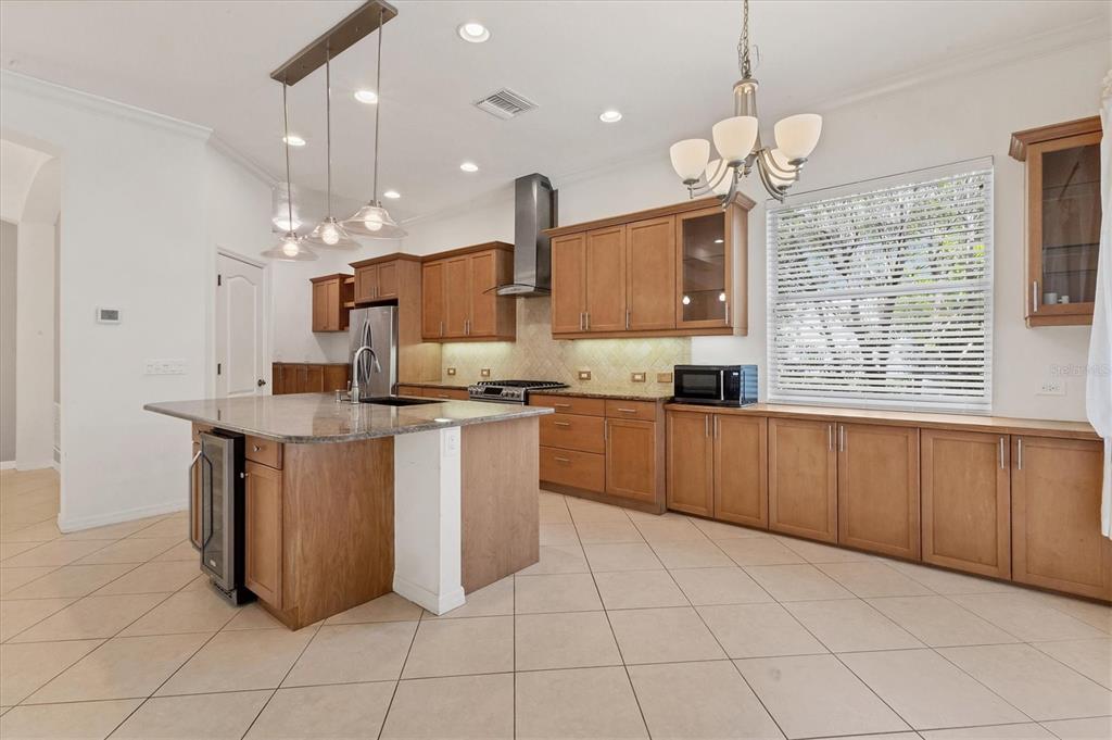 7236 Lismore Court Lakewood Ranch, FL 34202 - Photo 10 of 26