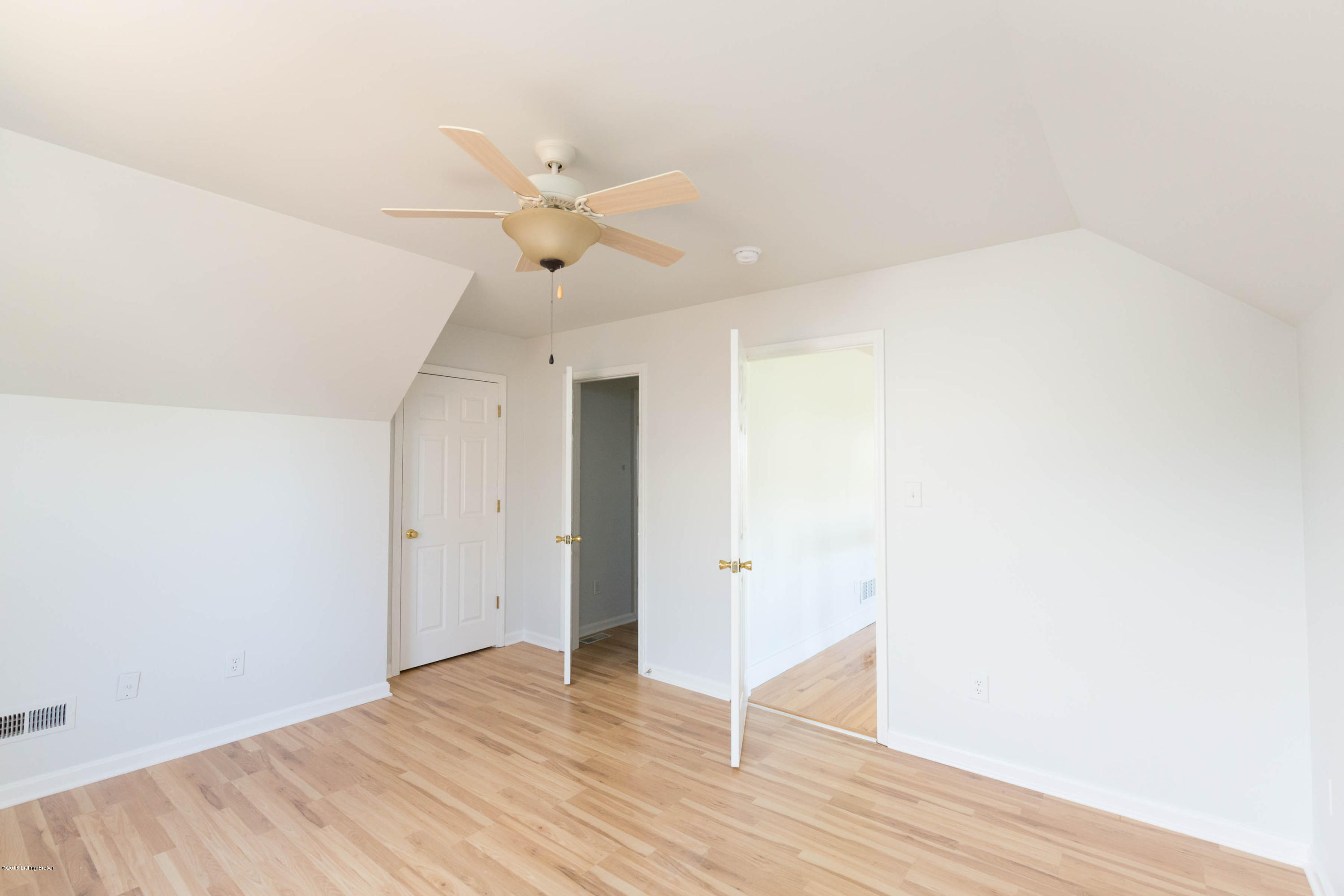 3004 Kent Road Louisville, KY 40205 - Photo 30 of 44 AJB_2576