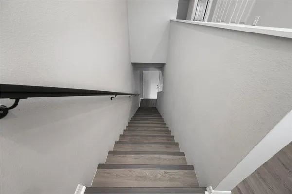 $2,945 | 2115 Sebring Place, Clearwater, FL 33760