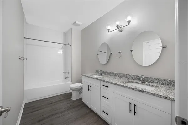 $2,945 | 2115 Sebring Place, Clearwater, FL 33760