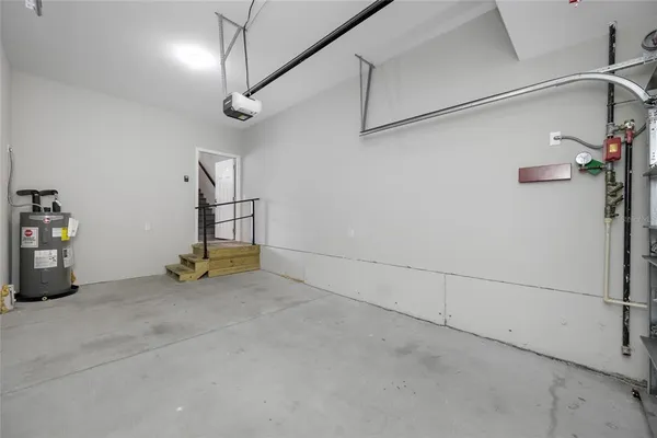 $2,945 | 2115 Sebring Place, Clearwater, FL 33760