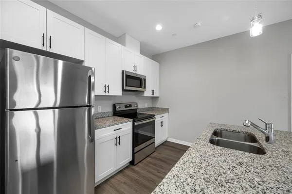 $2,945 | 2115 Sebring Place, Clearwater, FL 33760