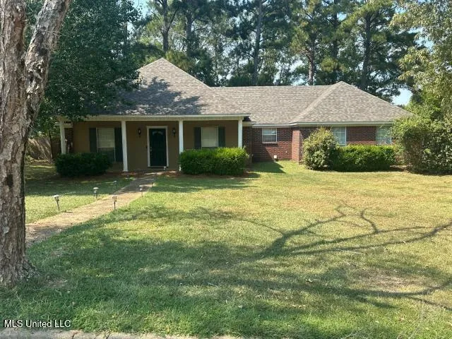 $309,000 | 133 Oak Ridge Circle, Madison, MS 39110