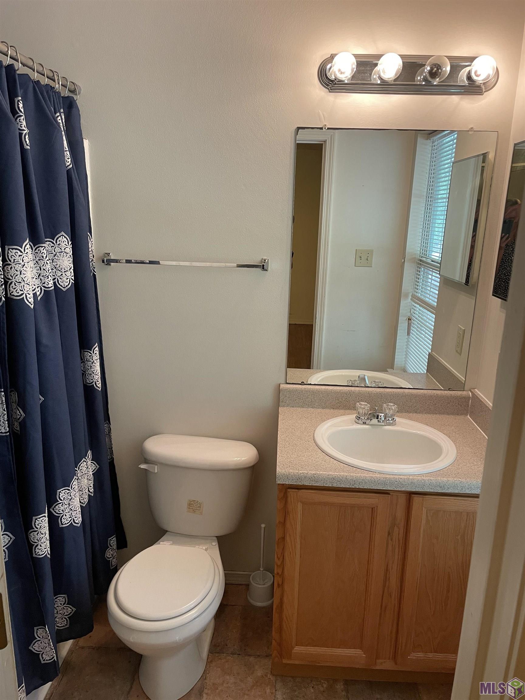 1934 West Worthy Road Gonzales, LA 70737 - Photo 12 of 14 Master Bathroom