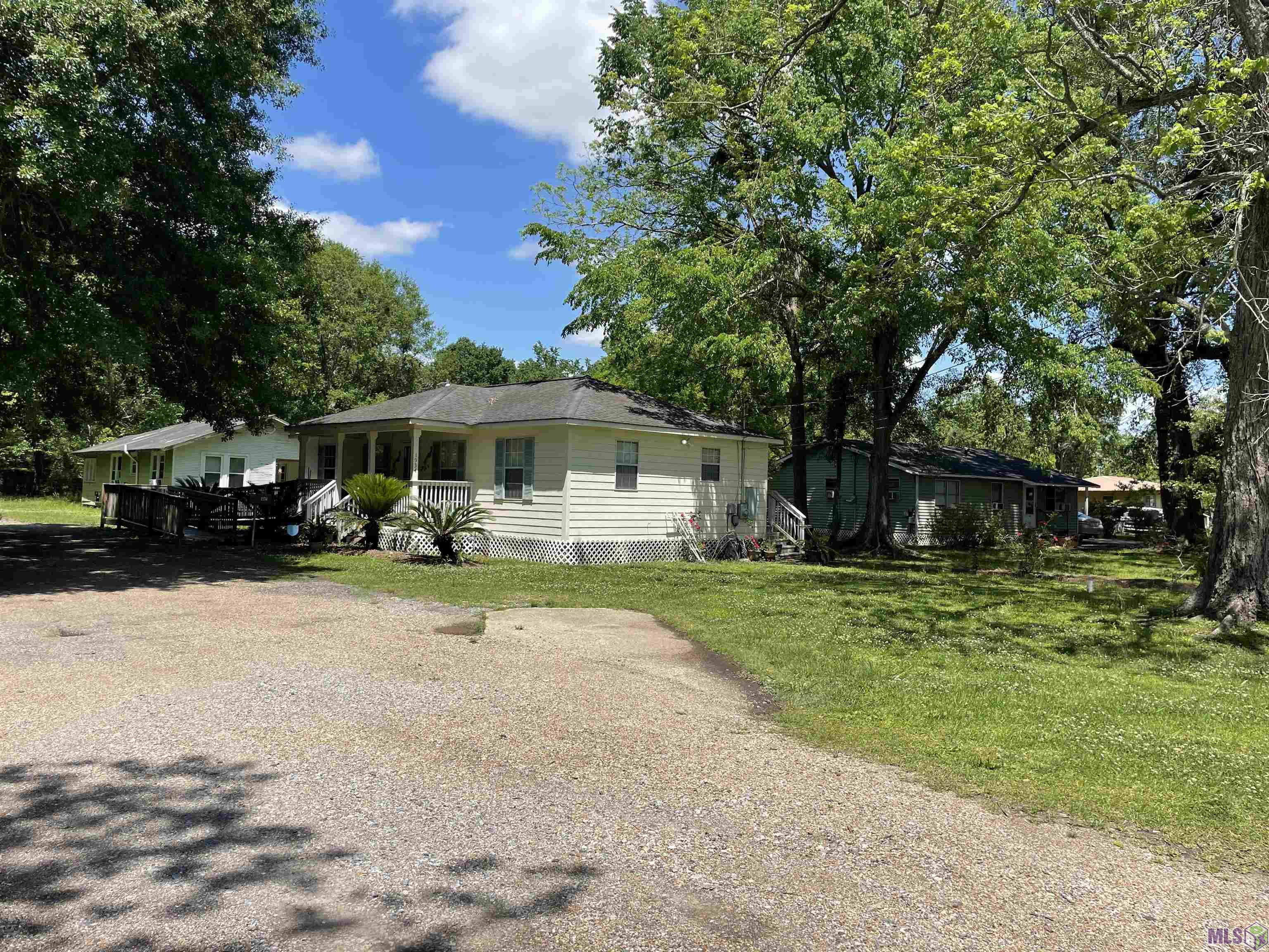 1934 West Worthy Road Gonzales, LA 70737 - Photo 2 of 14 Gallery Image 2