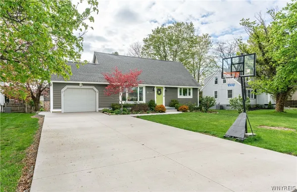 $319,900 | 3290 Wildwood Road, Hamburg, NY 14075