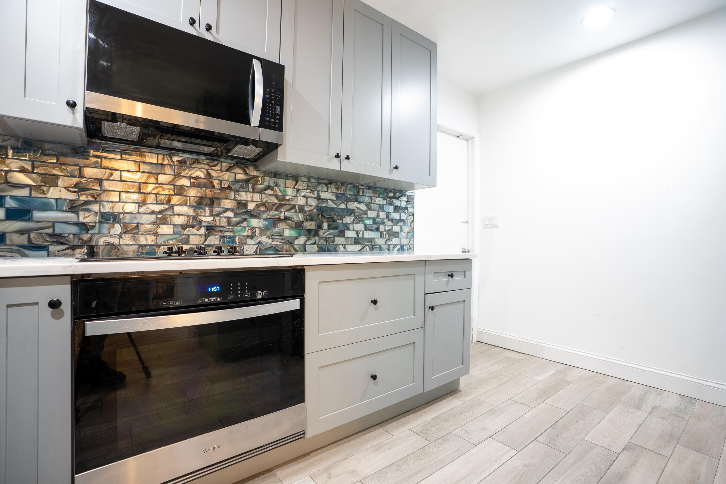 9544 Richmond Circle Boca Raton, FL 33434 - Photo 6 of 29 Kitchen