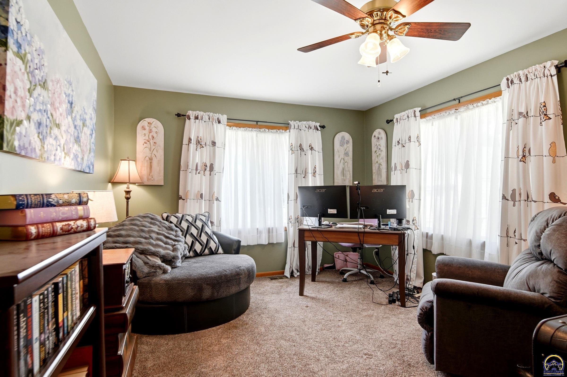 2151 Southwest Burnett Road Topeka, KS 66614 - Photo 14 of 35
