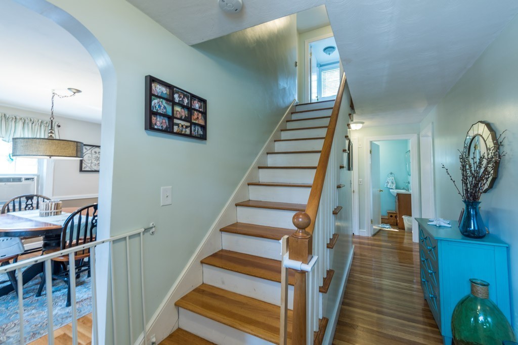 28 Sims Road Quincy, MA 02170 - Photo 3 of 24 Gallery Image 3