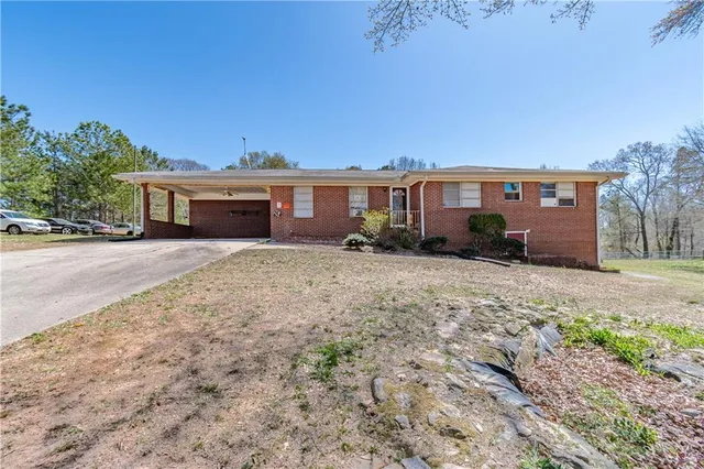 $575,000 | 3929 Perry Lane, Flowery Branch, GA 30542