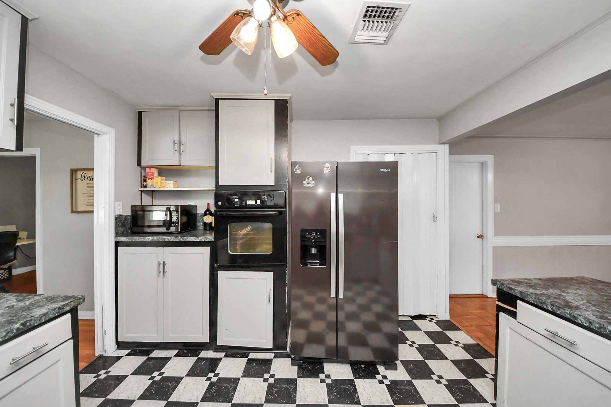 2601 Holly Street Liberty, TX 77575 - Photo 6 of 23