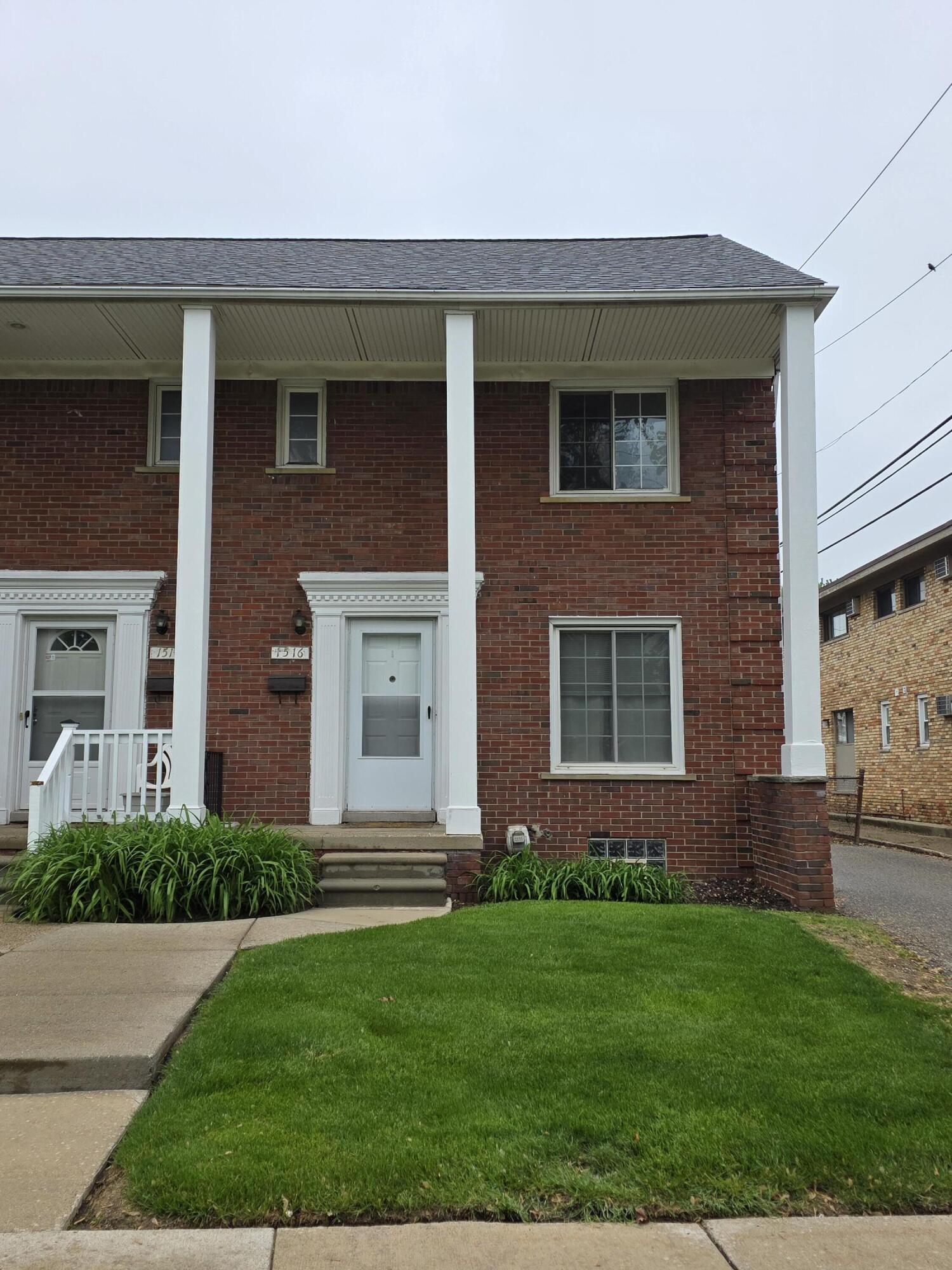 1516 West Webster Road Royal Oak, MI 48073 - Photo 1 of 20 20250521_131853
