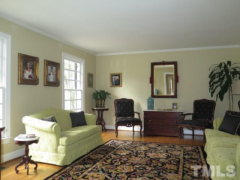 3508 Ranlo Drive Raleigh, NC 27612 - Photo 3 of 25 Gallery Image 3