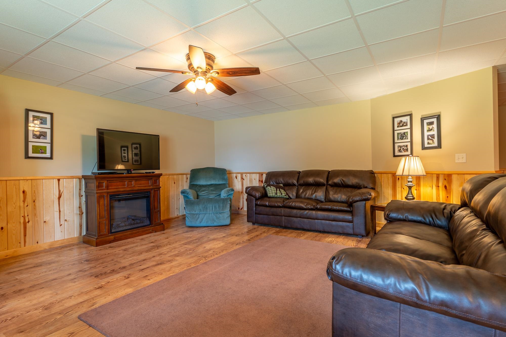 1663 Saari Road Ely, MN 55731 - Photo 21 of 31 Family Room