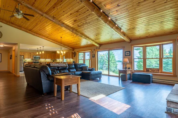 $1,250,000 | 1663 Saari Road, Ely, MN 55731