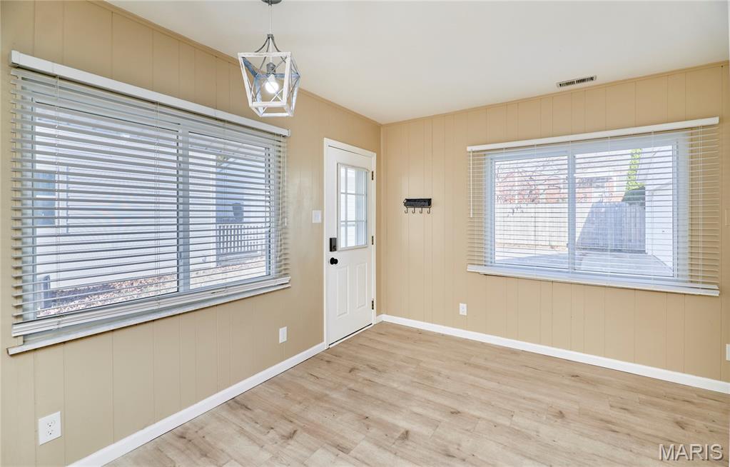 8257 Watson Road Webster Groves, MO 63119 - Photo 12 of 31