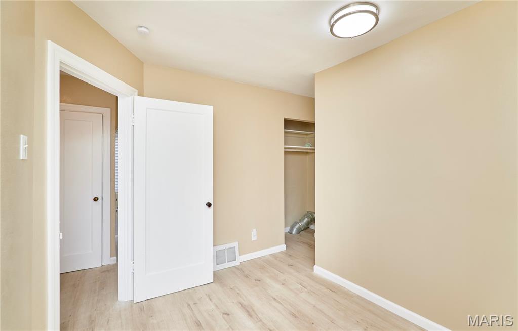 8257 Watson Road Webster Groves, MO 63119 - Photo 18 of 31