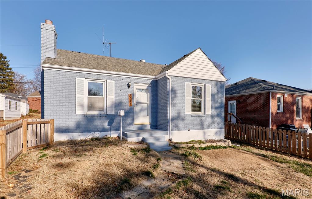 8257 Watson Road Webster Groves, MO 63119 - Photo 2 of 31