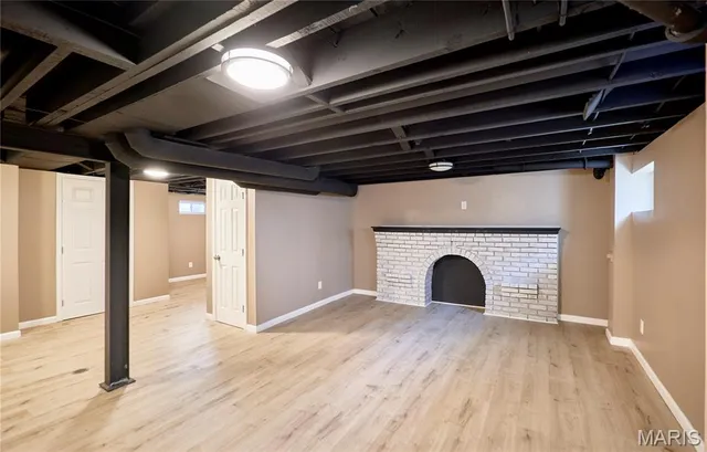 $2,750 | 8257 Watson Road, Webster Groves, MO 63119