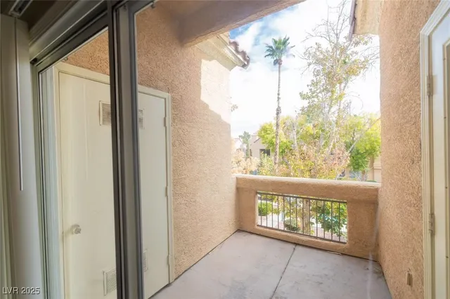 $1,450 | 900 Heavenly Hill Court, Unit 219, Las Vegas, NV 89145