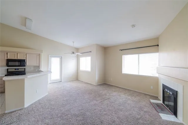 $1,450 | 900 Heavenly Hill Court, Unit 219, Las Vegas, NV 89145