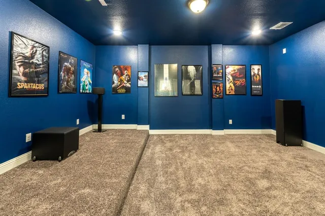 a view of a livingroom with furniture