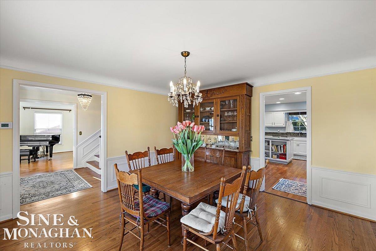 595 Thorntree Road Grosse Pointe Woods, MI 48236 - Photo 18 of 64
