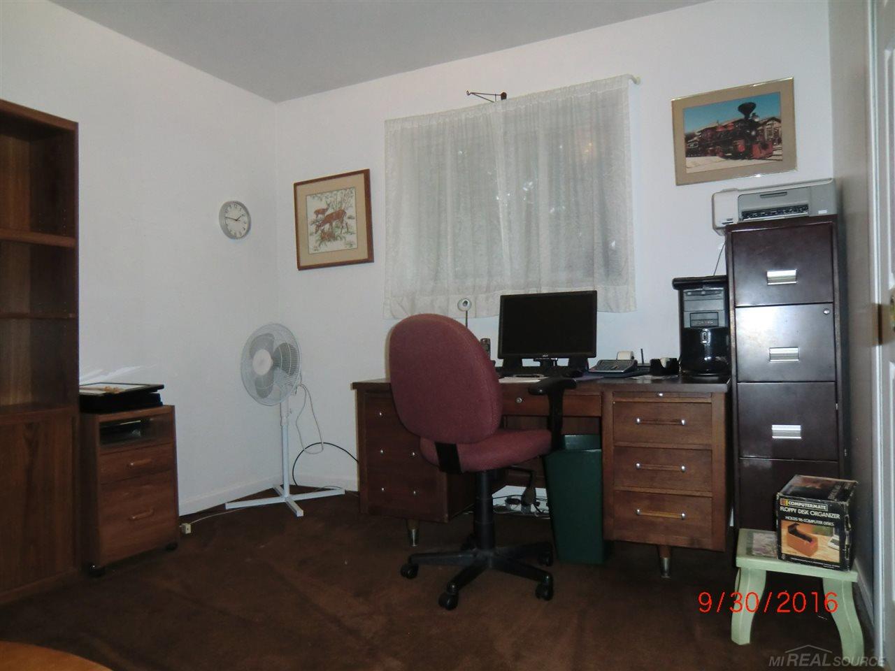 3060 Hessel Avenue Rochester Hills, MI 48307 - Photo 8 of 10