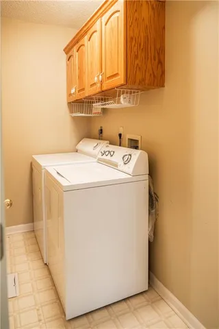 $200,000 | 1618 The Oaks, Marshall, MO 65340