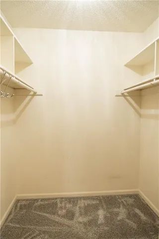 $200,000 | 1618 The Oaks, Marshall, MO 65340