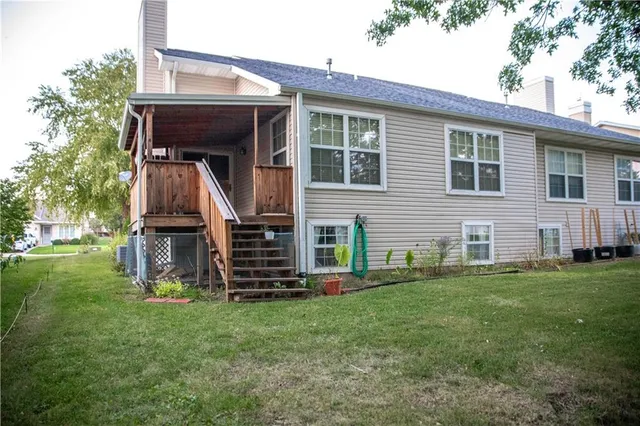 $200,000 | 1618 The Oaks, Marshall, MO 65340